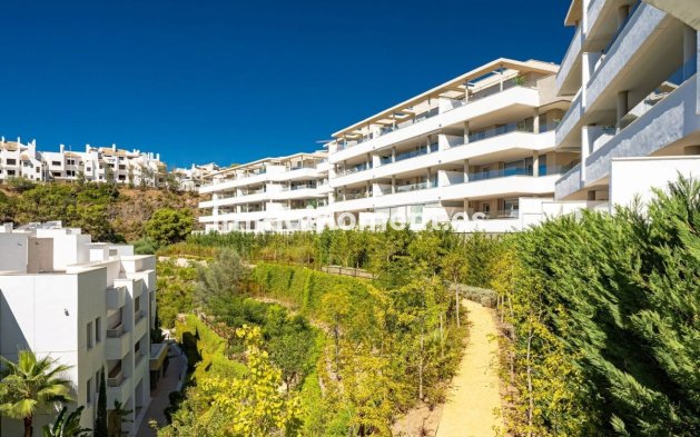 Resale - Apartment - Benahavís - Benahavís Centro