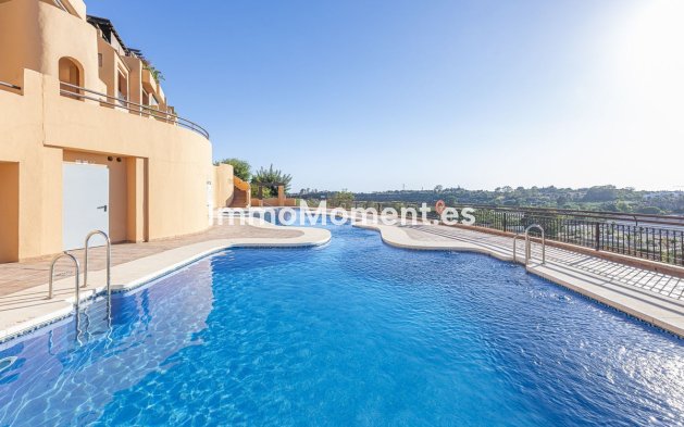 Resale - Apartment - Estepona - Cancelada