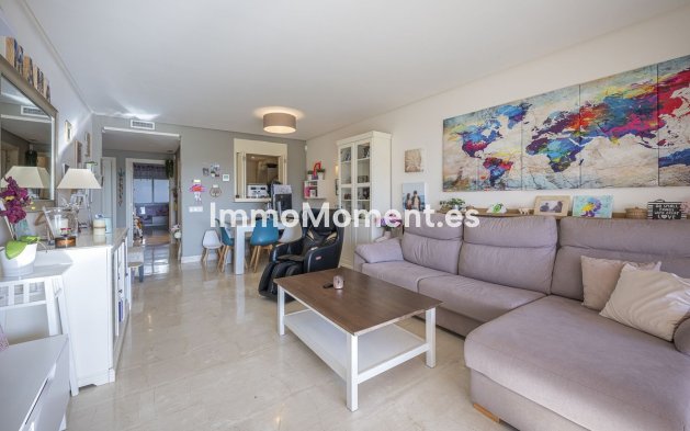 Resale - Apartment - Estepona - Cancelada