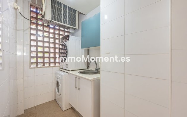 Resale - Apartment - Estepona - Cancelada