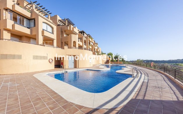 Resale - Apartment - Estepona - Cancelada