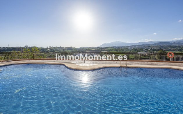 Resale - Apartment - Estepona - Cancelada