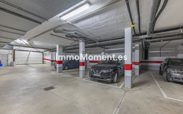 Resale - Apartment - Estepona - Cancelada