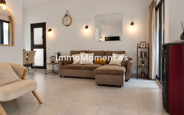 Bestaande woning - Vrijstaande villa - Estepona  - New Golden Mile