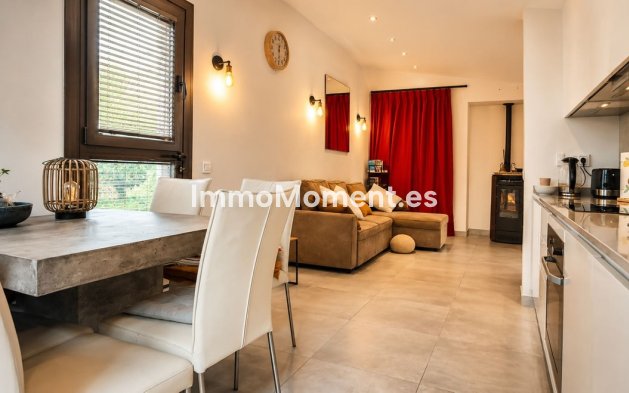 Bestaande woning - Vrijstaande villa - Estepona  - New Golden Mile