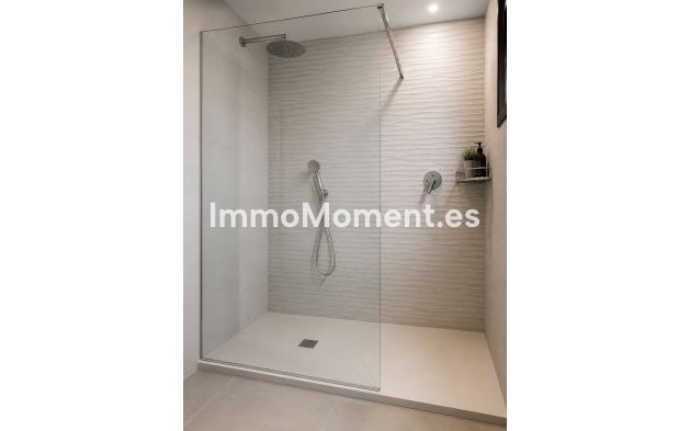 Bestaande woning - Vrijstaande villa - Estepona  - New Golden Mile