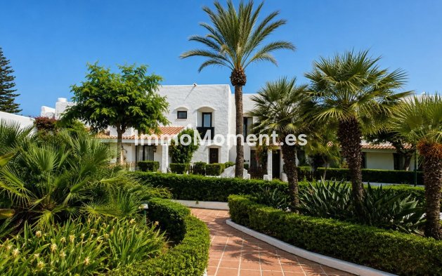 Bestaande woning - Vrijstaande villa - Estepona  - New Golden Mile