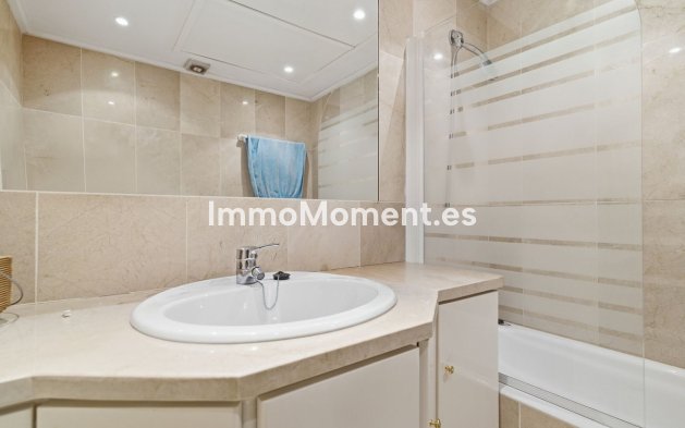 Revente - Appartement - Estepona  - Estepona Centro