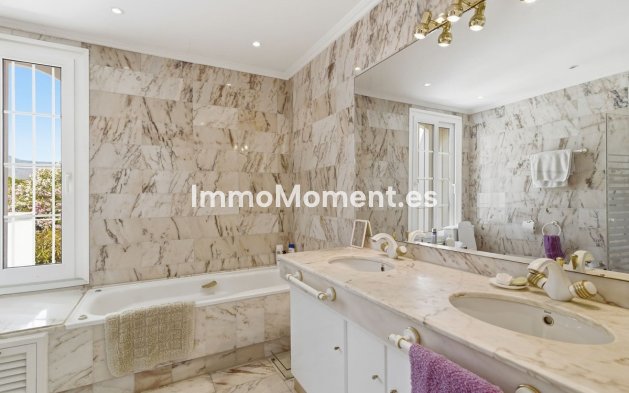 Revente - Appartement - Estepona  - Estepona Centro