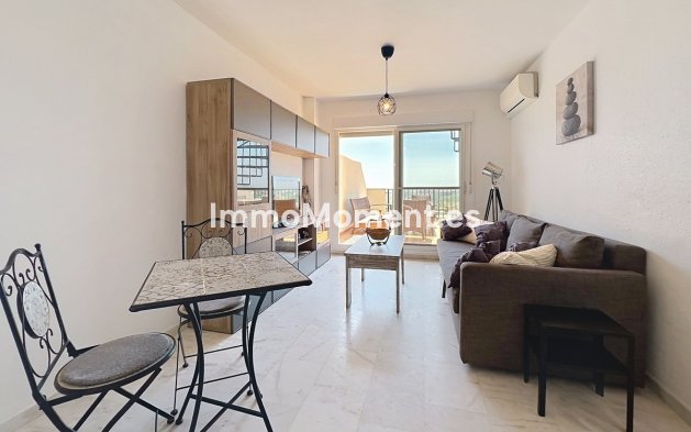 Resale - Apartment - Casares - Doña Julia