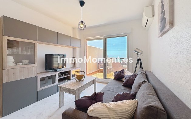 Resale - Apartment - Casares - Doña Julia
