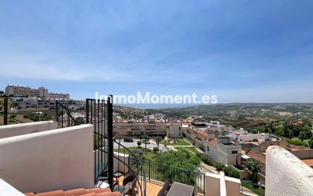 Resale - Apartment - Casares - Doña Julia