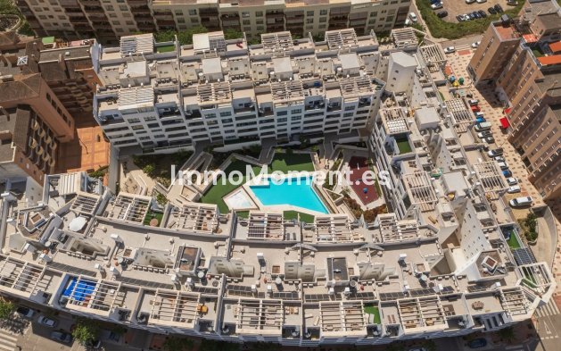 Wiederverkauf - Wohnung - Estepona  - Estepona Centro
