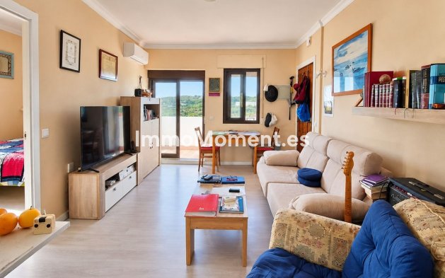 Resale - Apartment - Manilva - La Duquesa