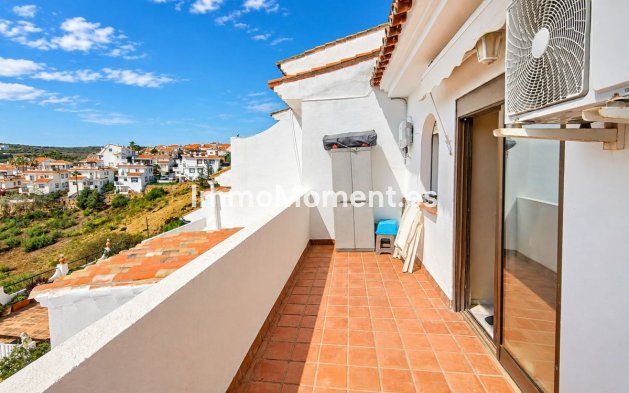 Resale - Apartment - Manilva - La Duquesa