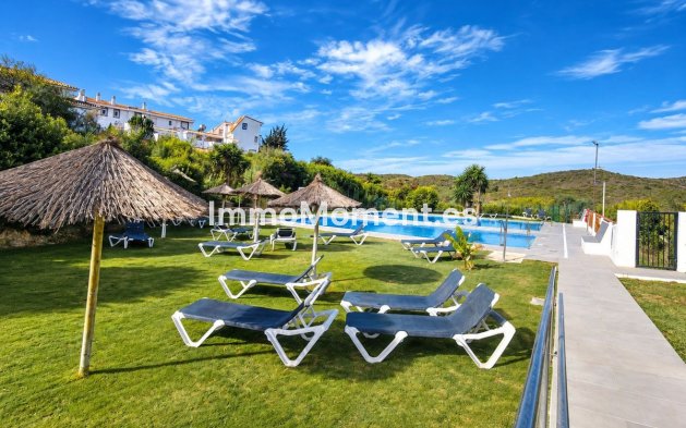 Resale - Apartment - Manilva - La Duquesa