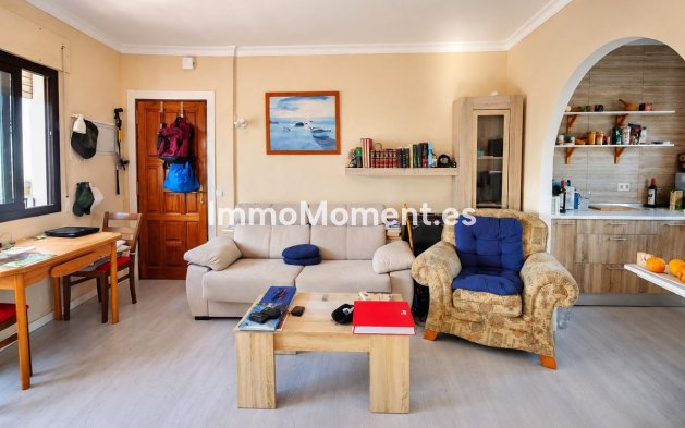 Resale - Apartment - Manilva - La Duquesa