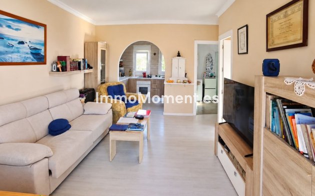 Resale - Apartment - Manilva - La Duquesa