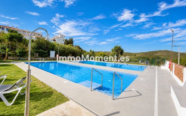 Resale - Apartment - Manilva - La Duquesa