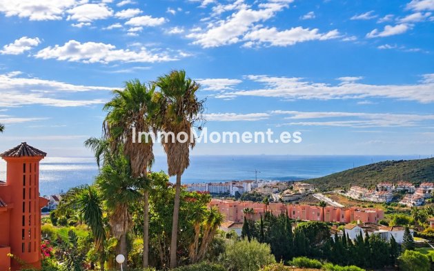 Resale - Apartment - Manilva - La Duquesa