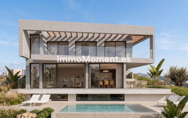 Obra nueva - Villa independiente - Estepona  - Estepona
