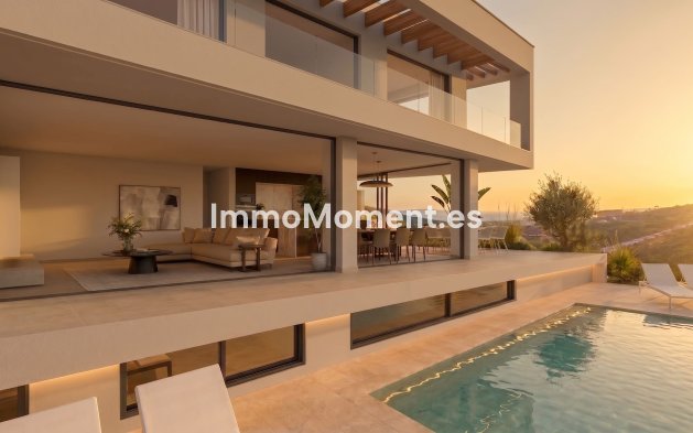 Obra nueva - Villa independiente - Estepona  - Estepona