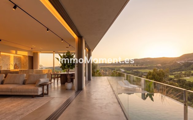Obra nueva - Villa independiente - Estepona  - Estepona