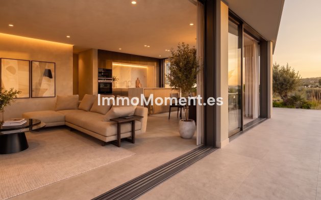 Obra nueva - Villa independiente - Estepona  - Estepona