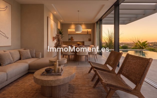 Obra nueva - Villa independiente - Estepona  - Estepona