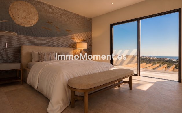 Obra nueva - Villa independiente - Estepona  - Estepona