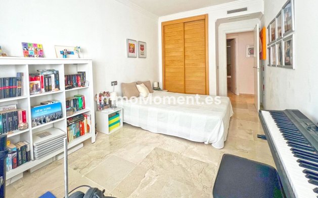 Resale - Apartment - Marbella - Marbella Centro