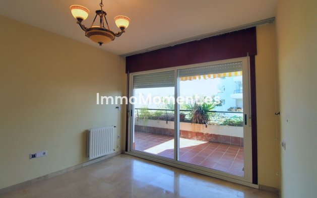 Wiederverkauf - Wohnung - Marbella - Guadalmina Alta