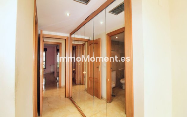 Wiederverkauf - Wohnung - Marbella - Guadalmina Alta