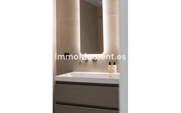 Resale - Apartment - Benahavís - Benahavís Centro