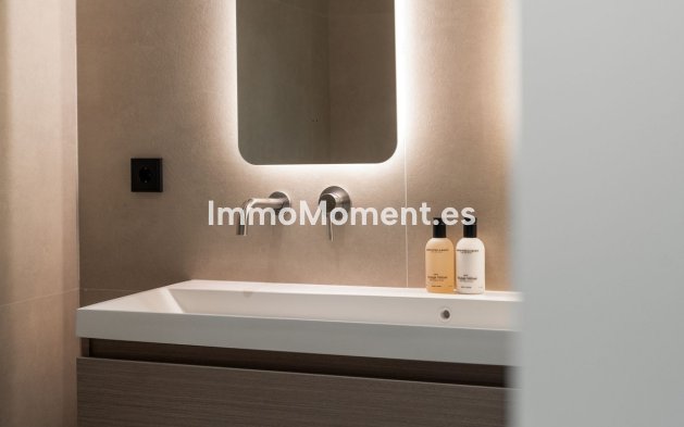 Resale - Apartment - Benahavís - Benahavís Centro