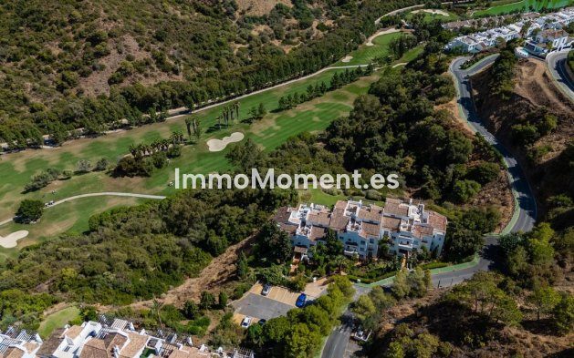 Resale - Apartment - Benahavís - Benahavís Centro