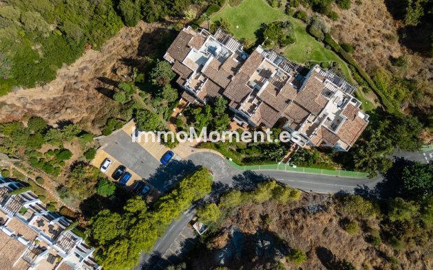 Resale - Apartment - Benahavís - Benahavís Centro