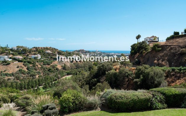 Resale - Apartment - Benahavís - Benahavís Centro