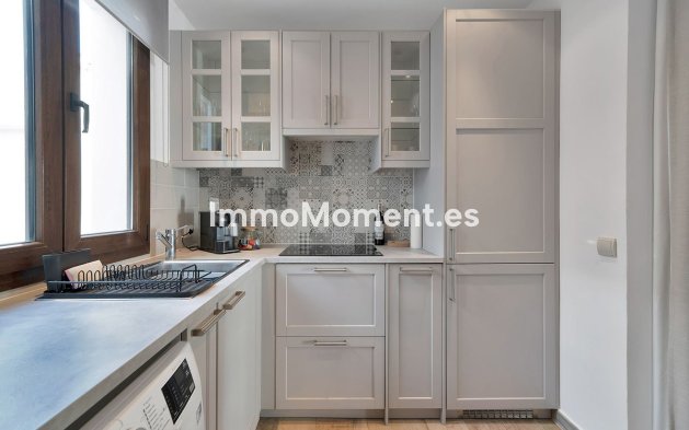 Resale - Apartment - Benahavís - Benahavís Centro