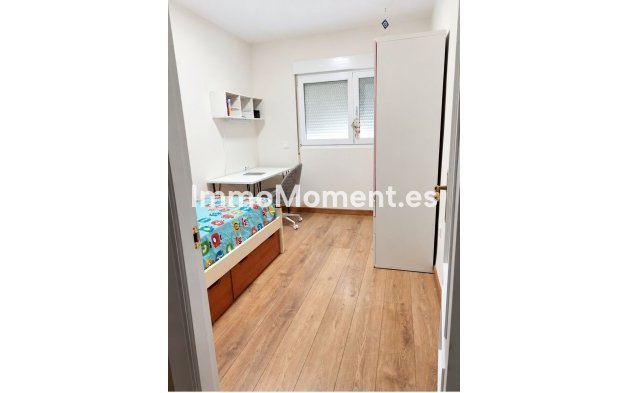 Resale - Apartment - Estepona - Cancelada