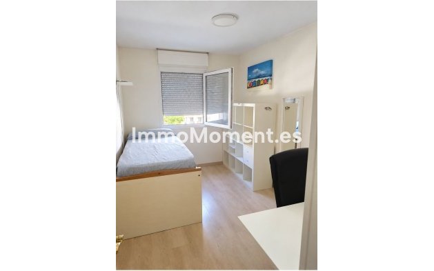 Resale - Apartment - Estepona - Cancelada