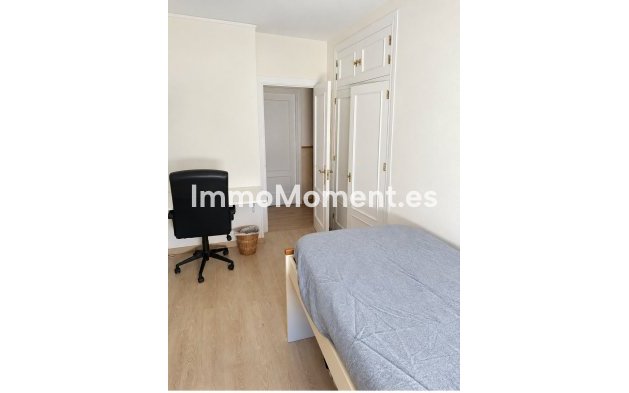 Resale - Apartment - Estepona - Cancelada