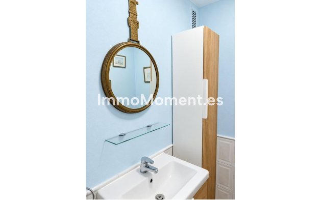 Resale - Apartment - Estepona - Cancelada