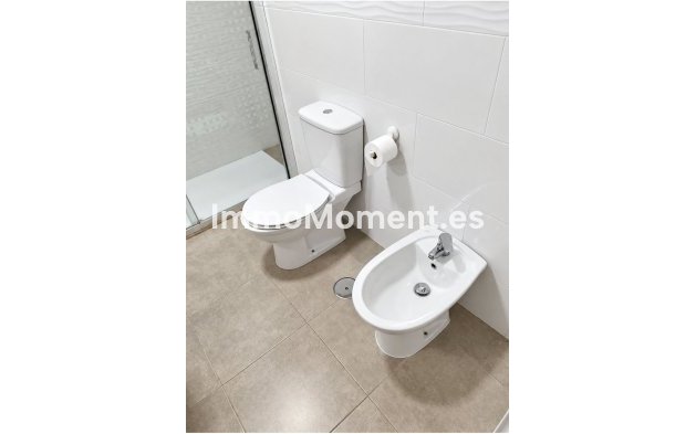 Resale - Apartment - Estepona - Cancelada