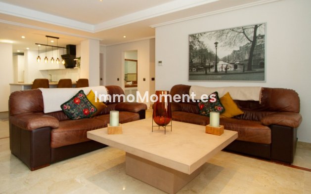 Wiederverkauf - Wohnung - Marbella - La Mairena