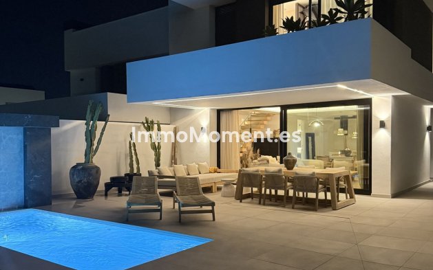Resale - Detached villa - Inland  - Alhaurín de la Torre