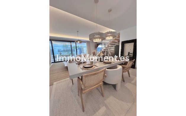 Resale - Detached villa - Inland  - Alhaurín de la Torre