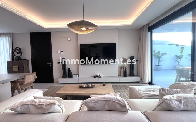 Resale - Detached villa - Inland  - Alhaurín de la Torre