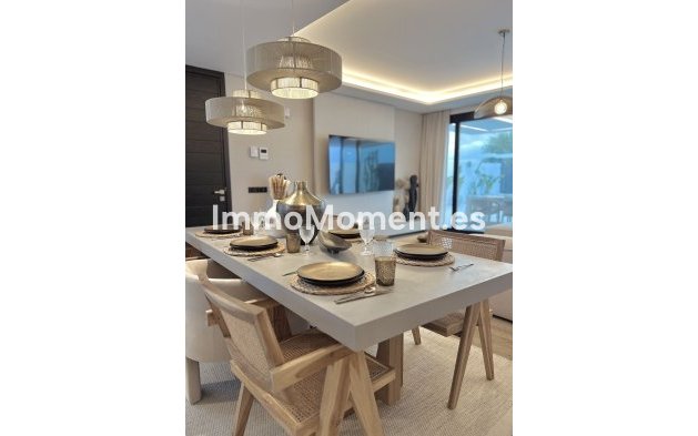 Resale - Detached villa - Inland  - Alhaurín de la Torre