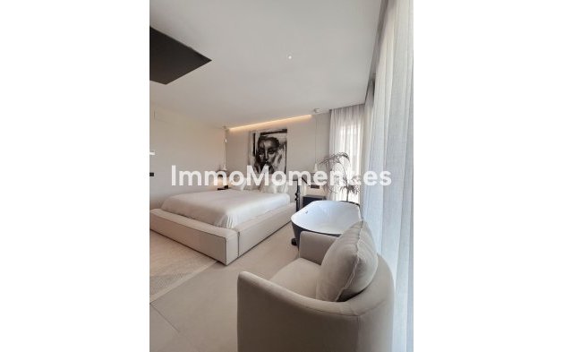 Resale - Detached villa - Inland  - Alhaurín de la Torre